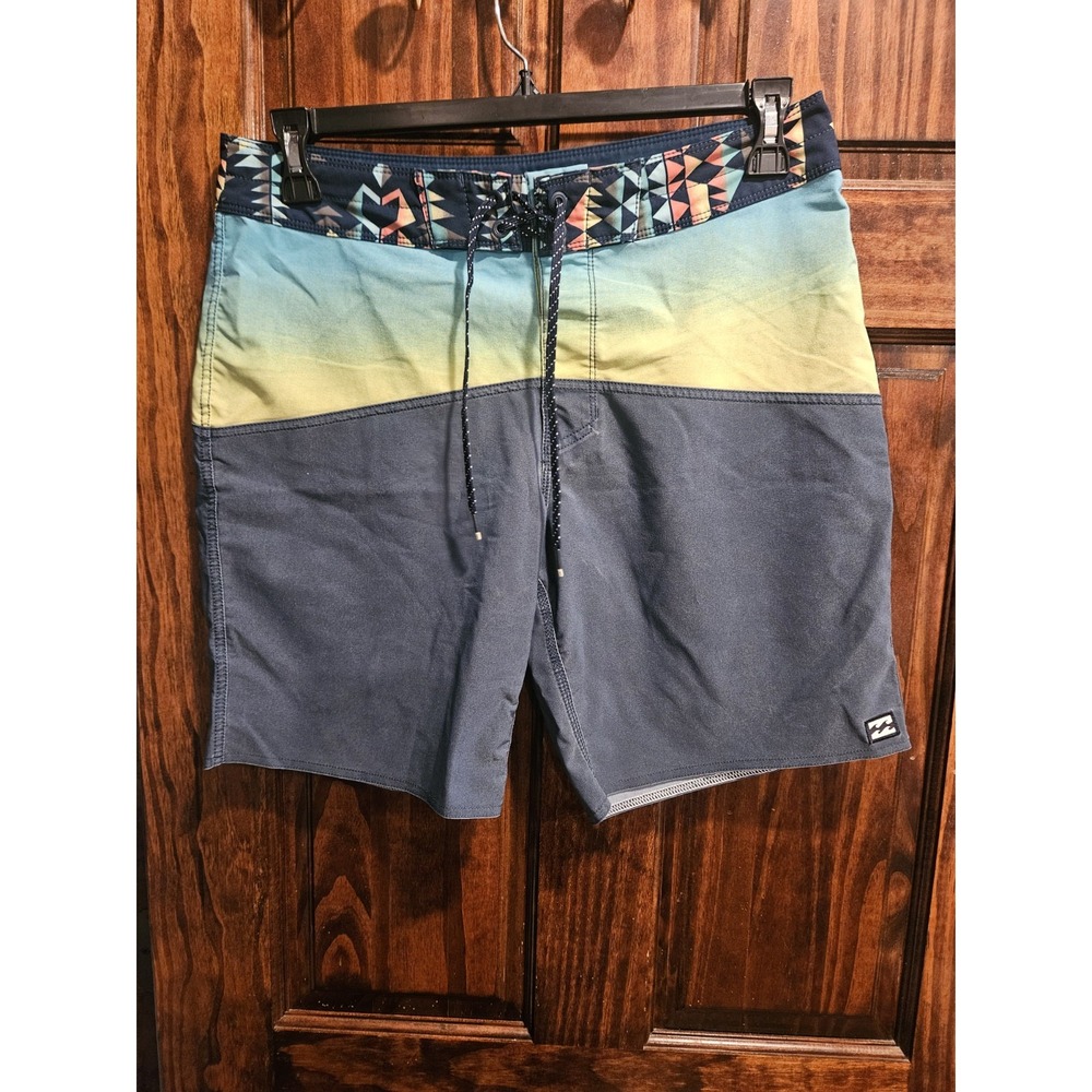 Billabong Recycler Fifty50 Pro Board Short Swim Trunks Mens Size 31 Multicolor